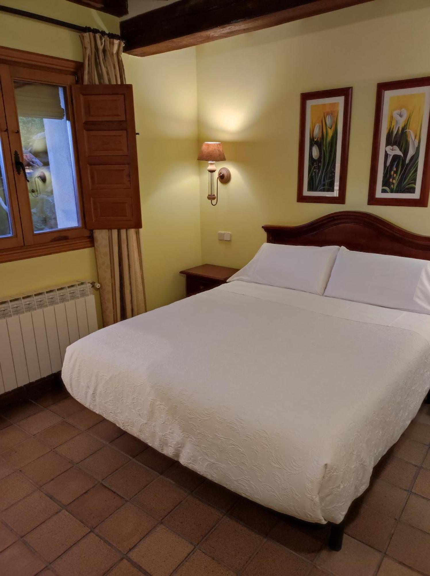 Hostal Posada La Panadera Сепульведа Экстерьер фото