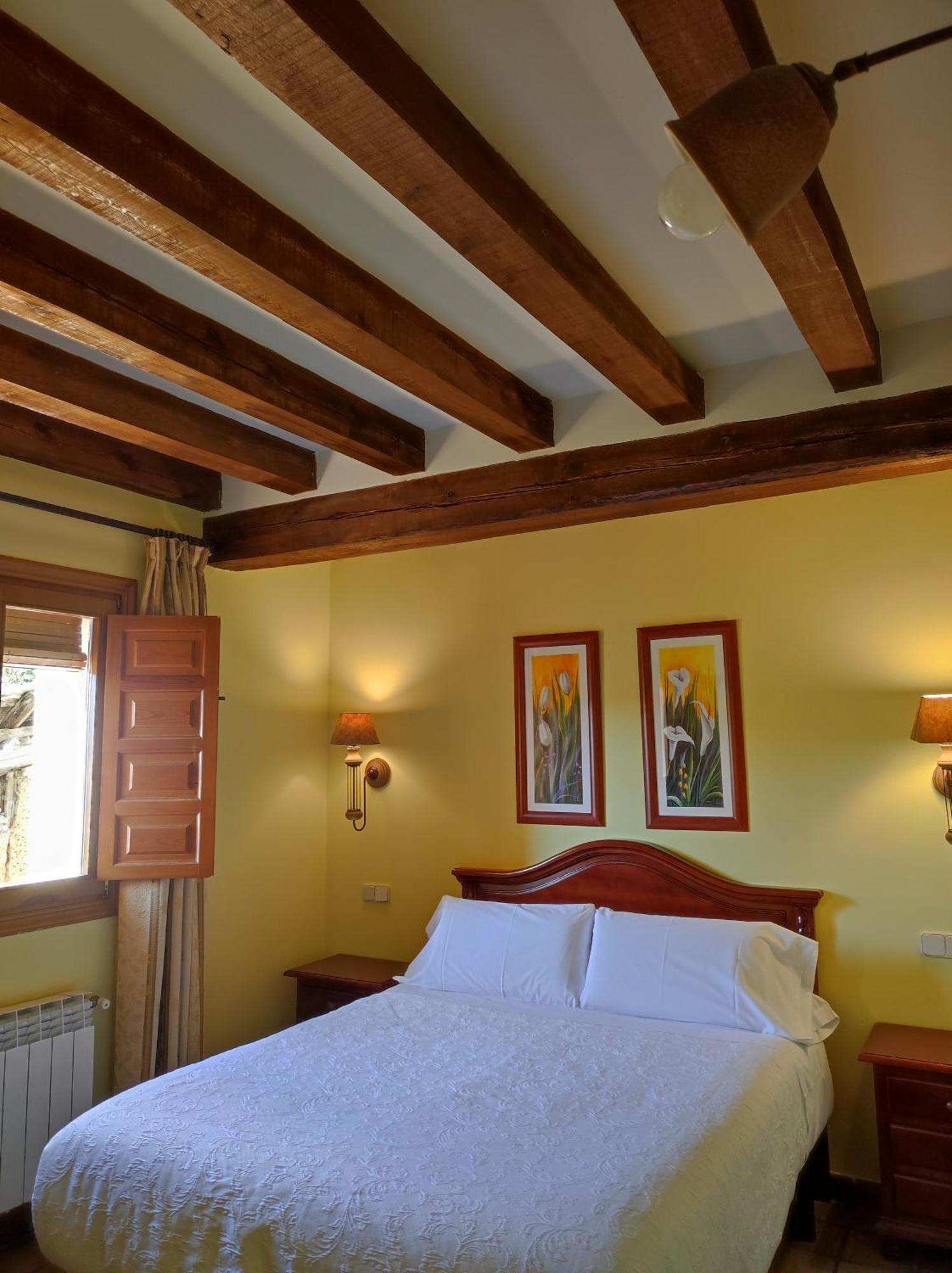 Hostal Posada La Panadera Сепульведа Экстерьер фото