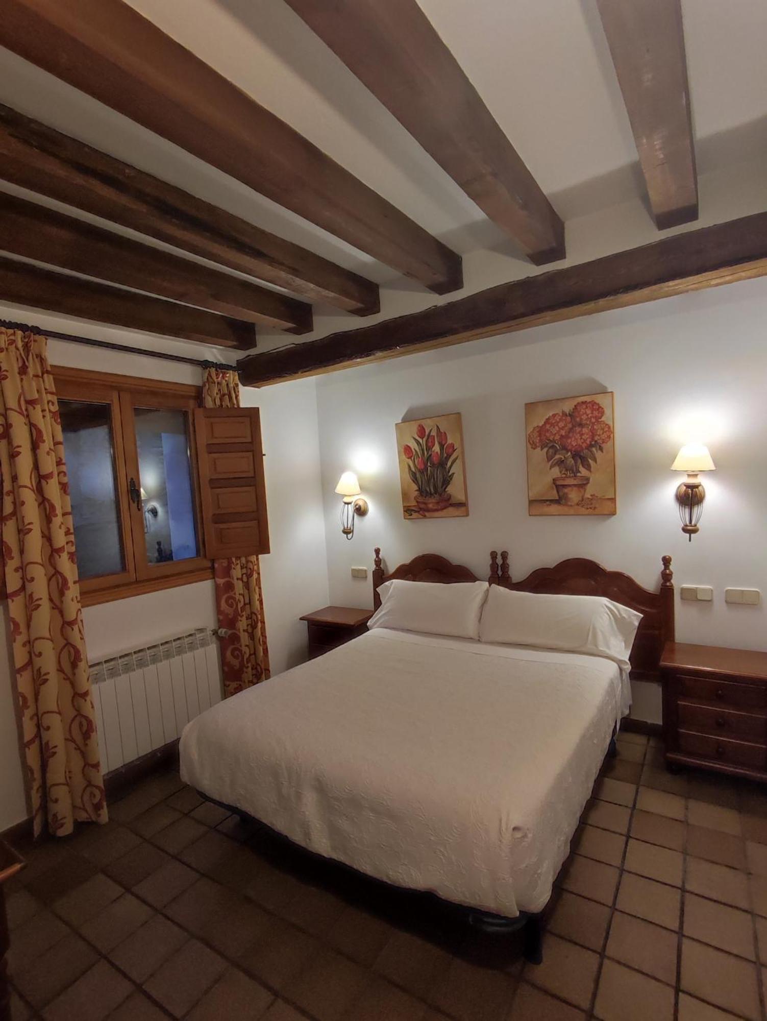 Hostal Posada La Panadera Сепульведа Экстерьер фото
