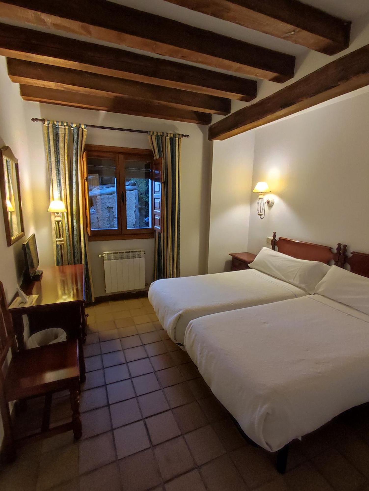 Hostal Posada La Panadera Сепульведа Экстерьер фото