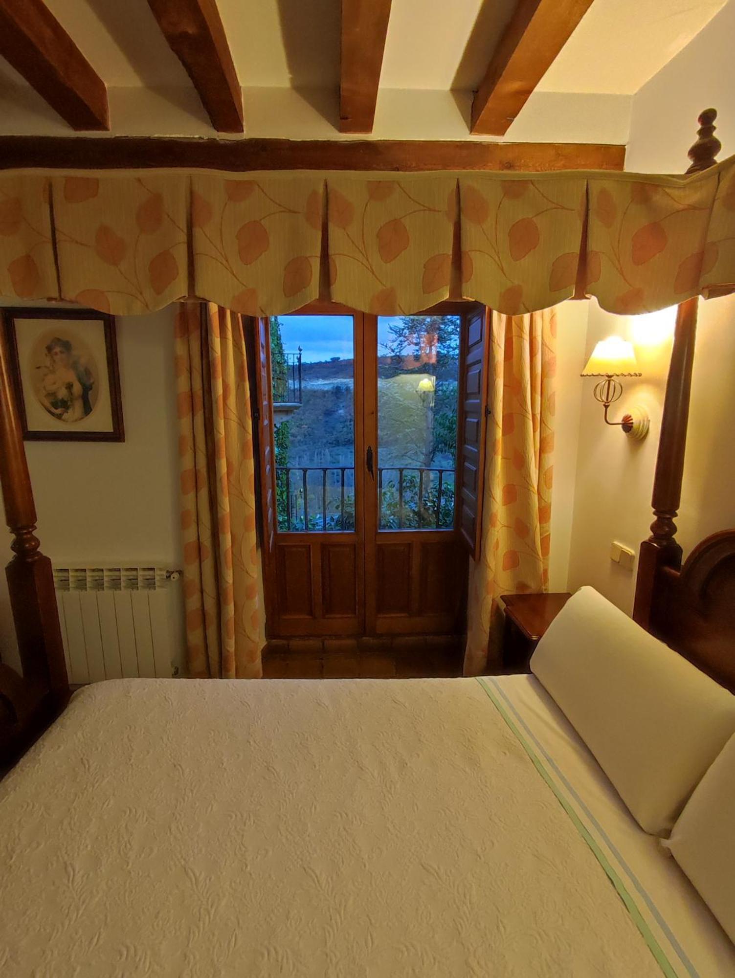 Hostal Posada La Panadera Сепульведа Экстерьер фото