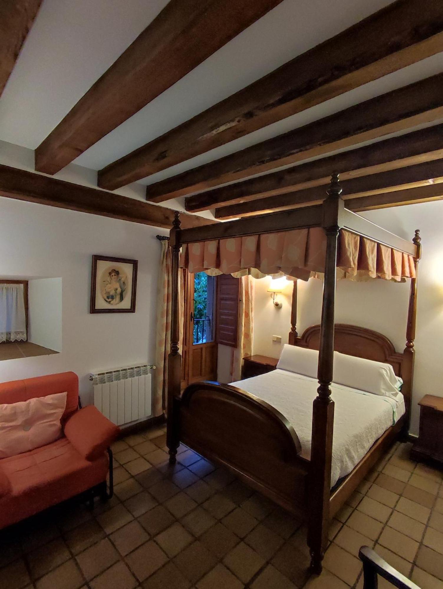 Hostal Posada La Panadera Сепульведа Экстерьер фото
