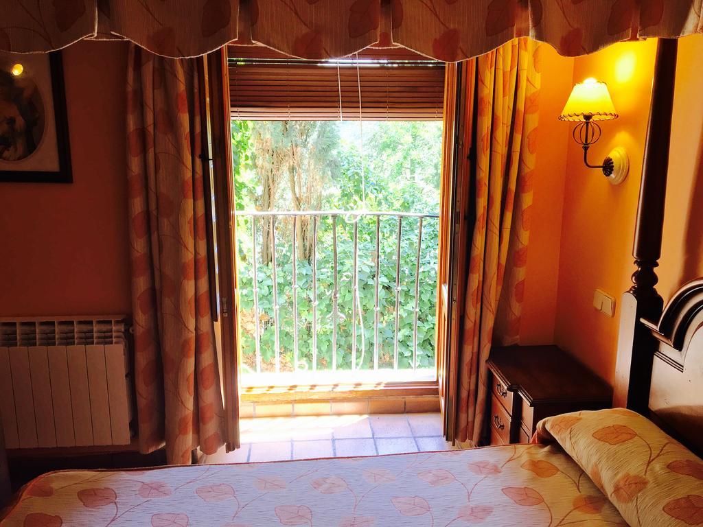 Hostal Posada La Panadera Сепульведа Экстерьер фото