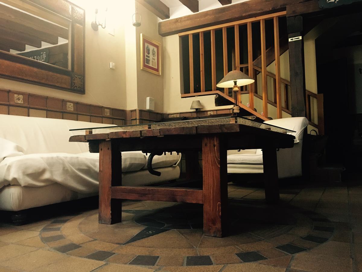 Hostal Posada La Panadera Сепульведа Экстерьер фото